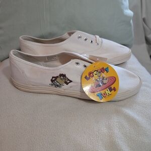 Vintage 90s Looney Tunes Taz NWT Shoes Womens Size 9.5-Please Read Description
